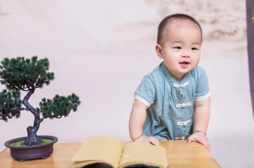 晋江宝宝爱吐奶是什么原因