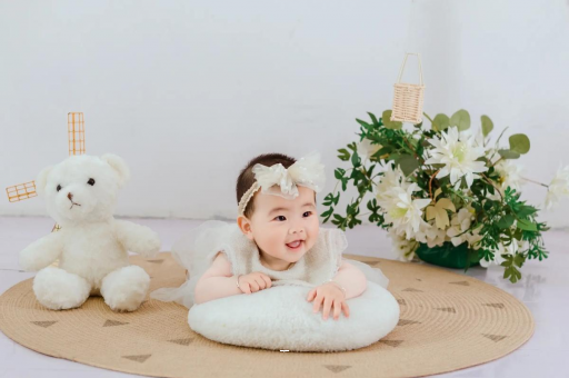 晋江宝宝喜欢侧着睡